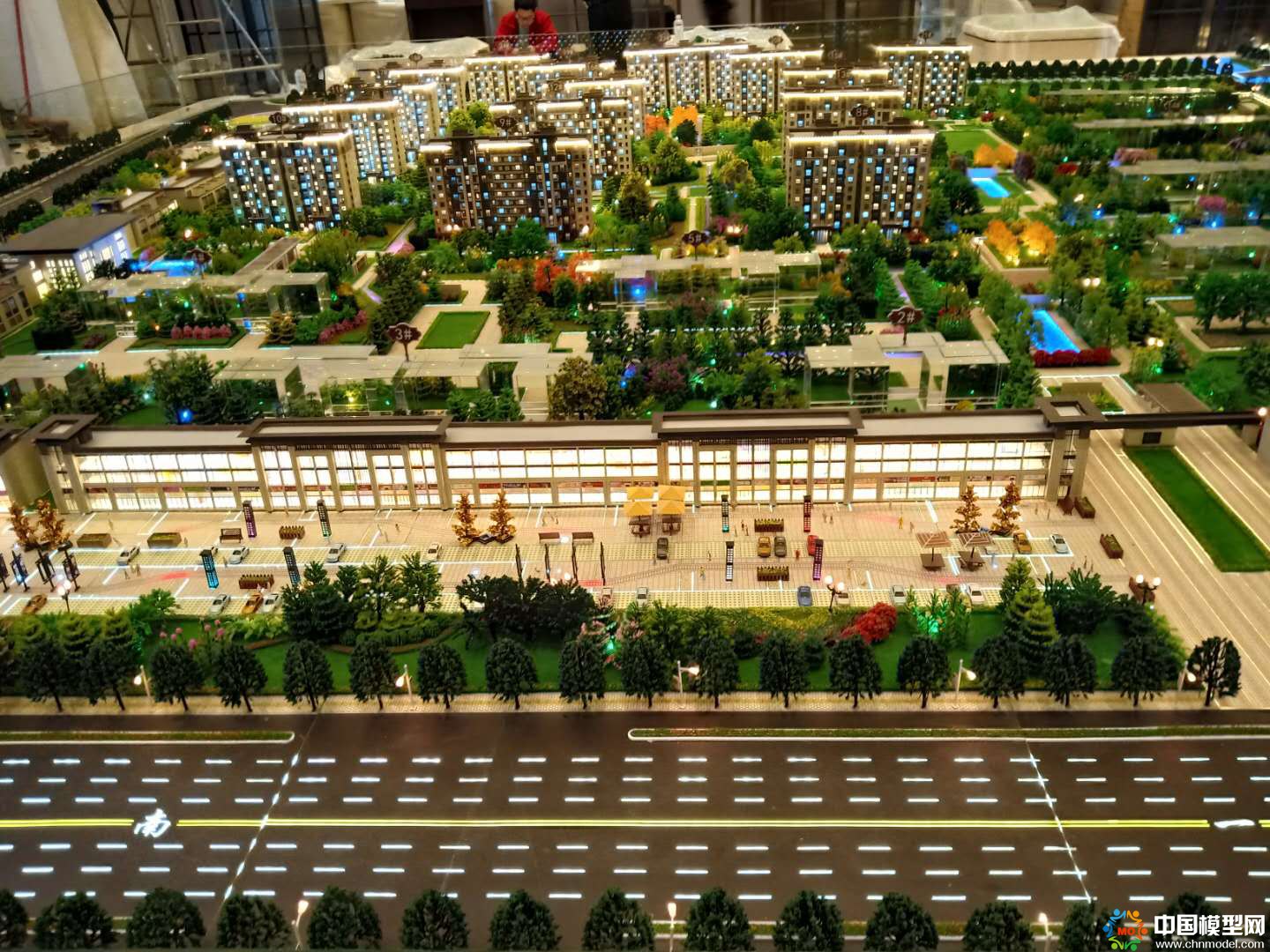 樓盤沙盤模型制作、別墅沙盤模型制作、城市規(guī)劃沙盤制作、建筑模型設(shè)計(jì)制作、工業(yè)模型設(shè)計(jì)制作、數(shù)字多媒體沙盤制作