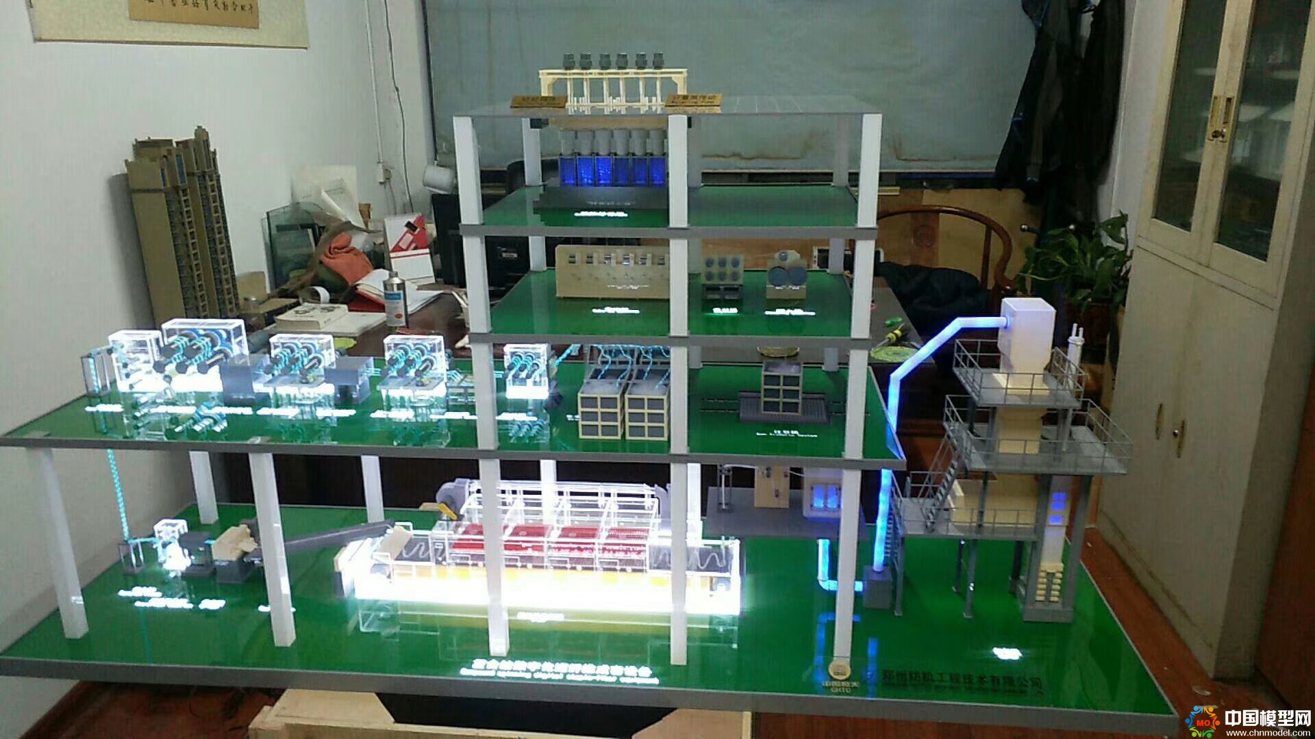 樓盤沙盤模型制作、別墅沙盤模型制作、城市規(guī)劃沙盤制作、建筑模型設(shè)計(jì)制作、工業(yè)模型設(shè)計(jì)制作、數(shù)字多媒體沙盤制作