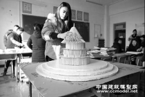 滄州職業(yè)技術(shù)學師生院用筷子搭建建筑模型
